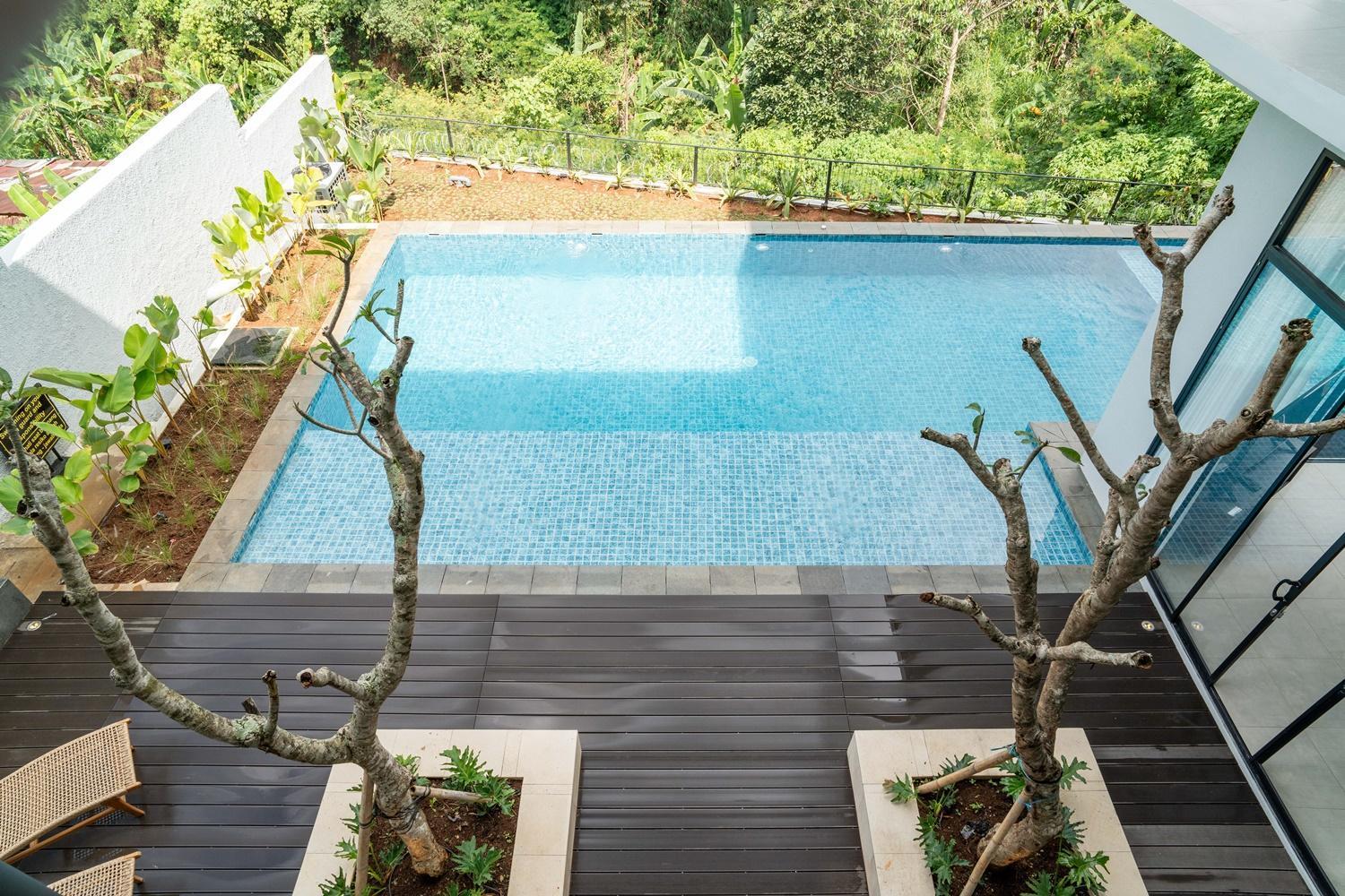 Kireina Mori Forest View 6 Bedrooms With A Private Heated Swimming Pool And A Movie Villa Bandung