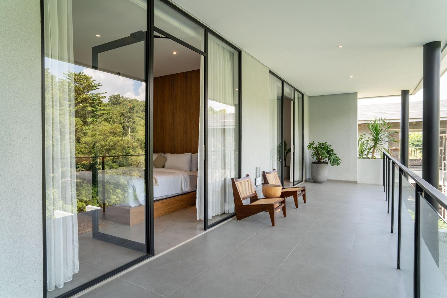 Kireina Mori Forest View 6 Bedrooms With A Private Heated Swimming Pool And A Movie Villa Bandung