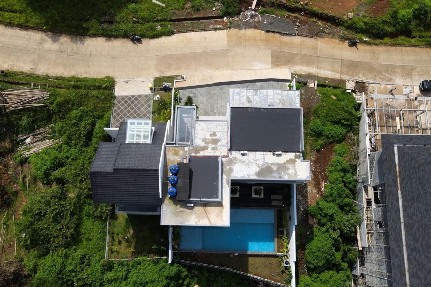 Kireina Mori Forest View 6 Bedrooms With A Private Heated Swimming Pool And A Movie Villa Bandung